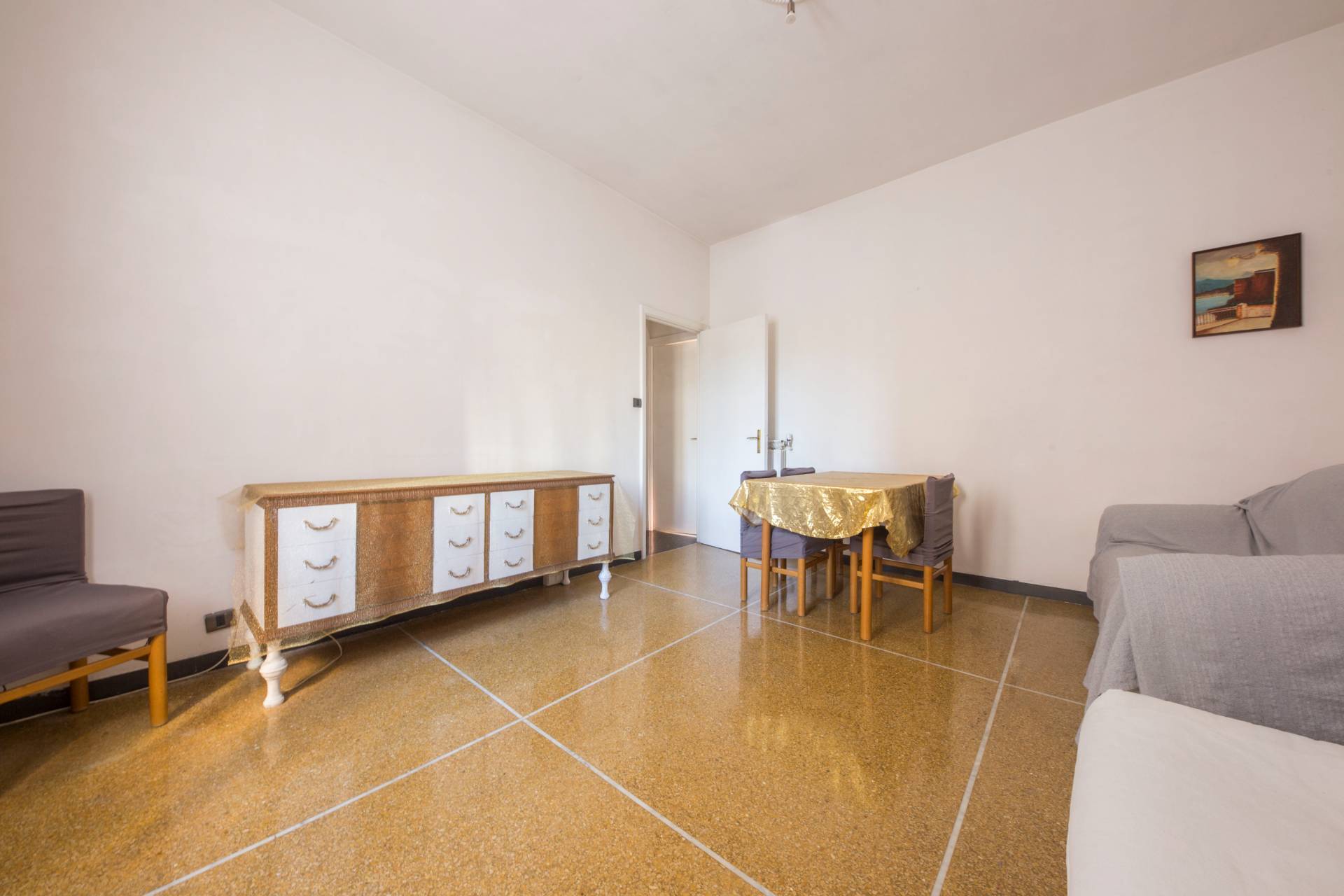 Appartamento in vendita a Genova