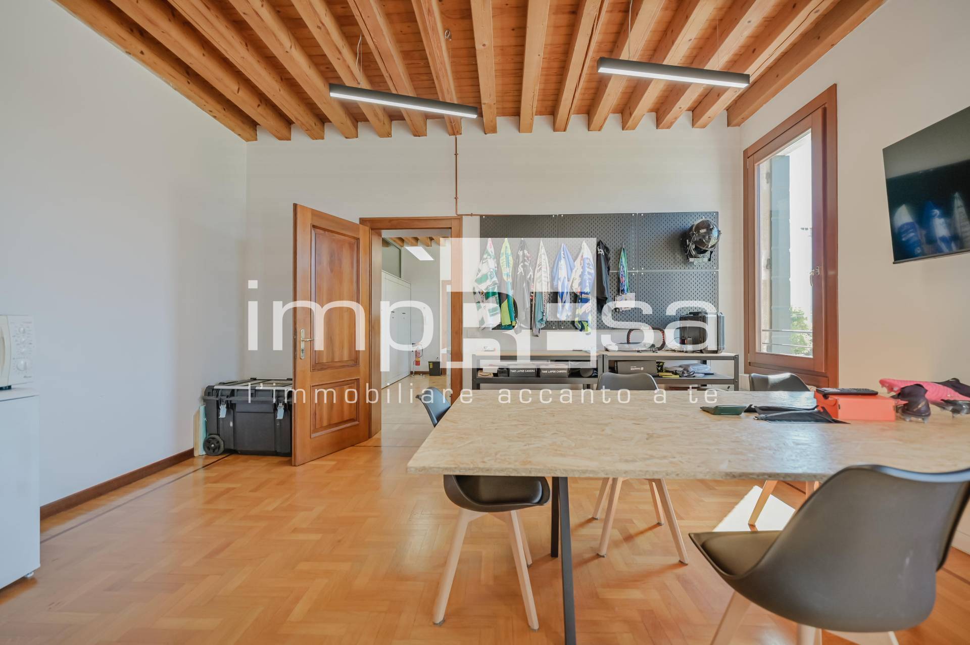 Studio/Ufficio in affitto a Paese, Postioma