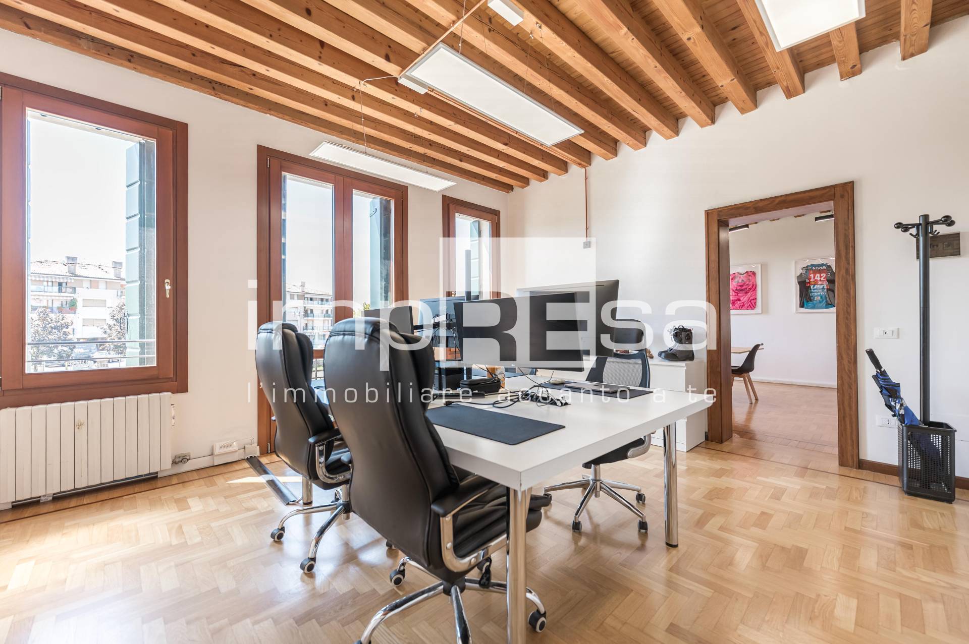 Studio/Ufficio in affitto a Paese, Postioma