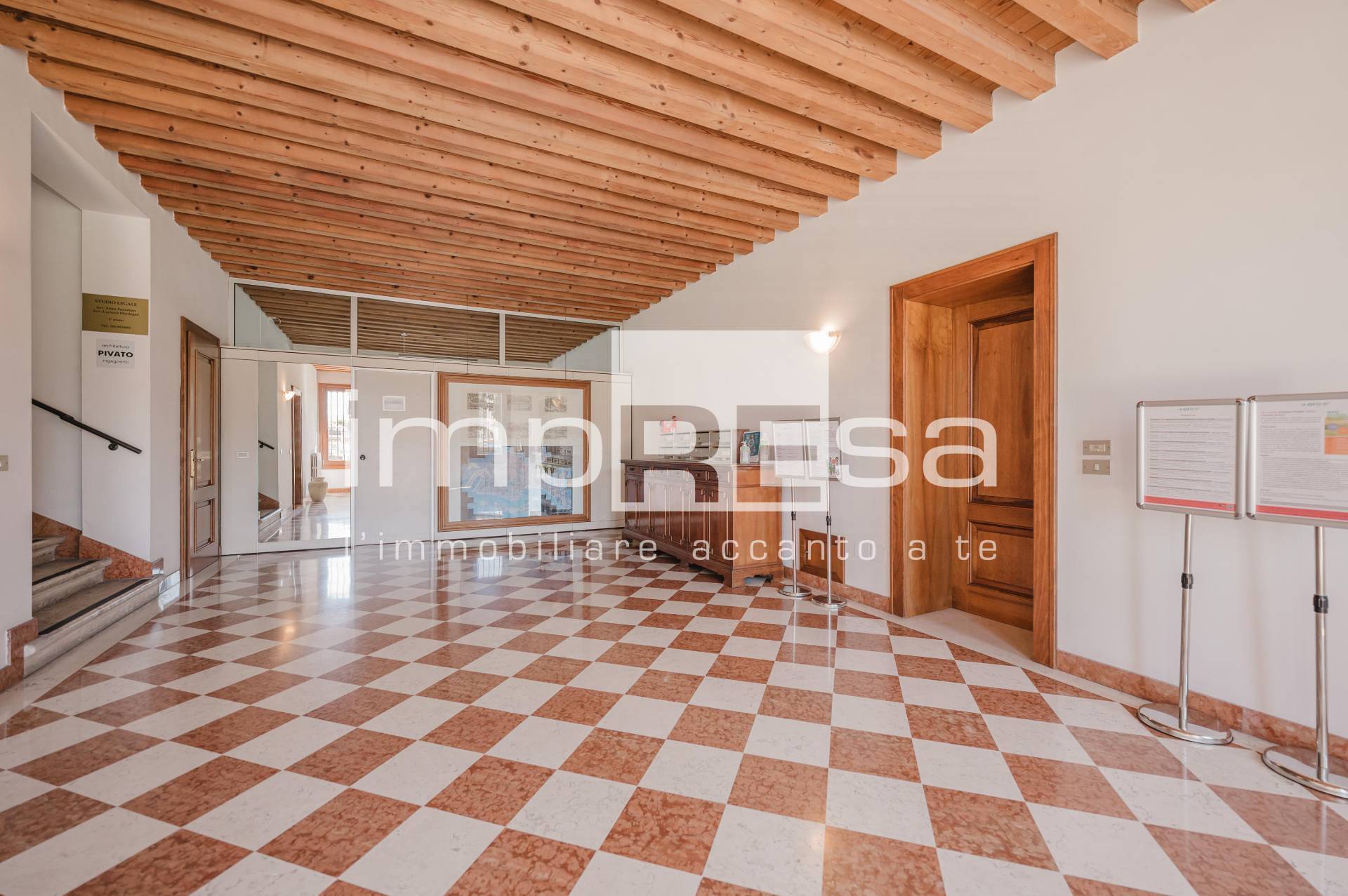 Studio/Ufficio in affitto a Paese, Postioma