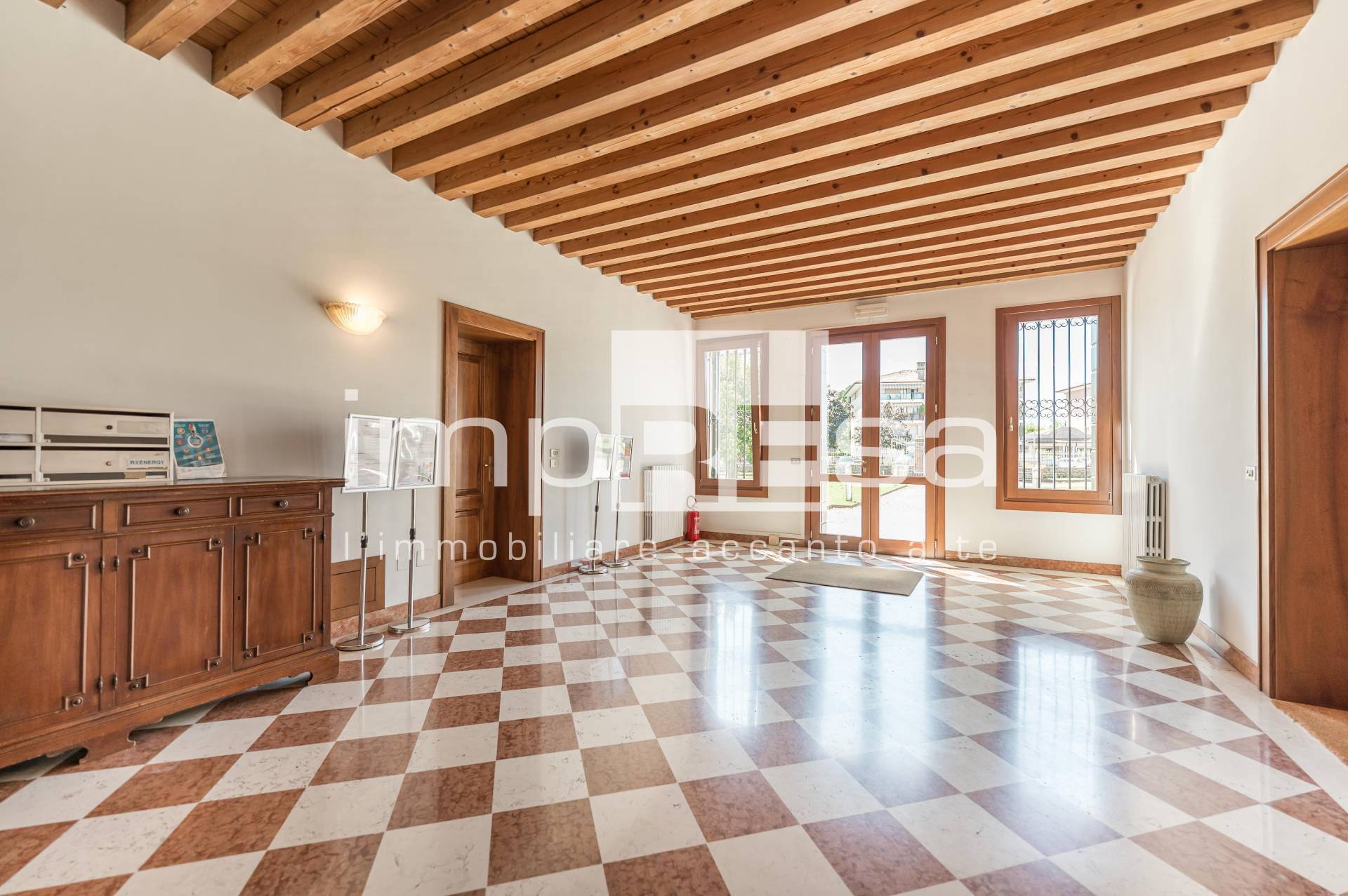 Studio/Ufficio in affitto a Paese, Postioma