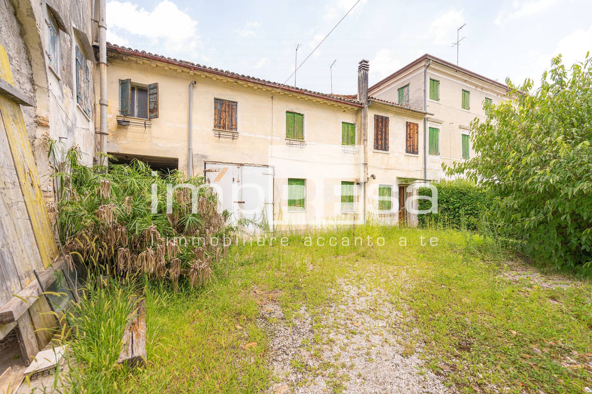 Rustico/Casale in vendita a Breda di Piave, Pero