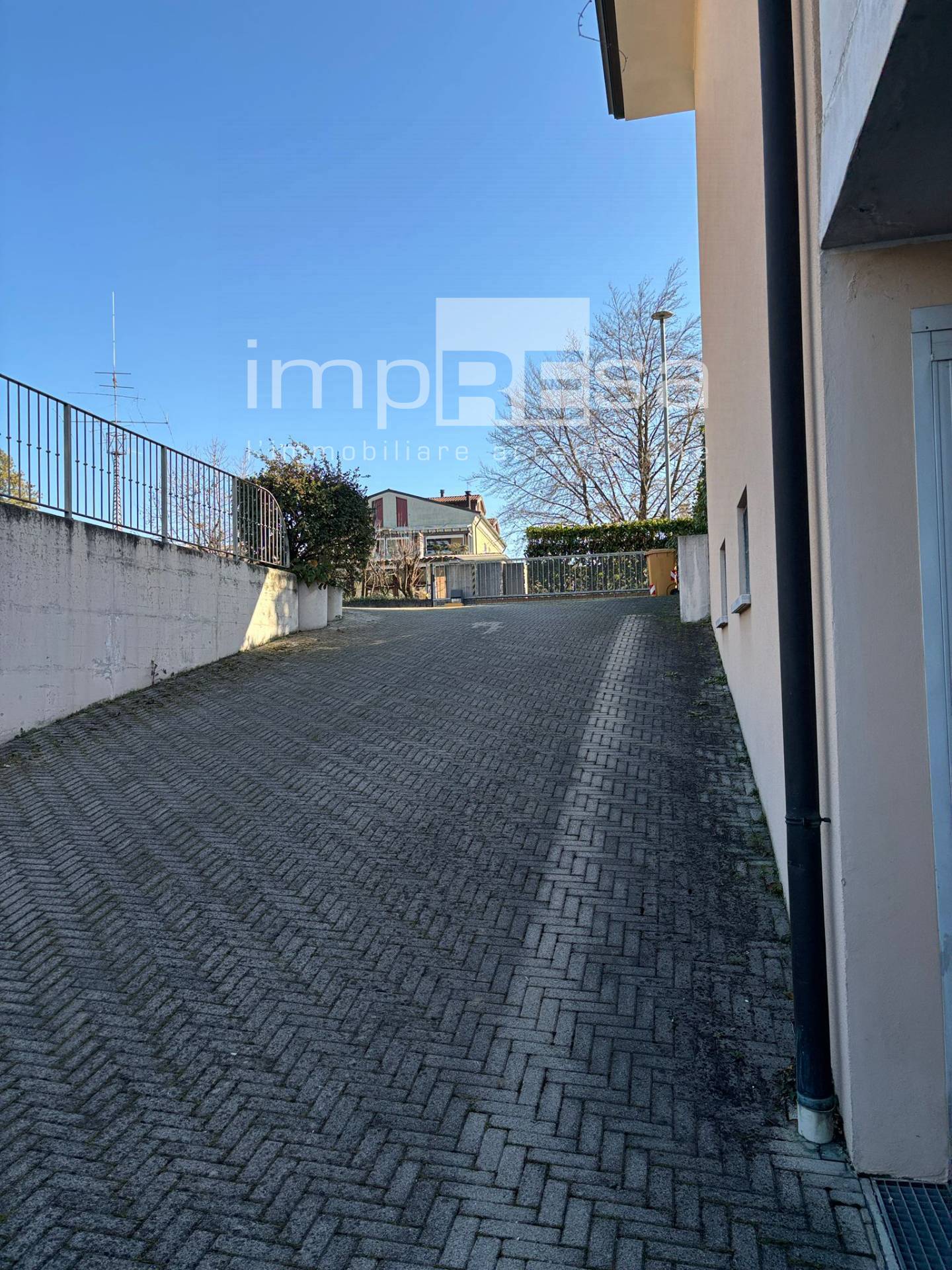 Box o garage in vendita a Paese, Centro