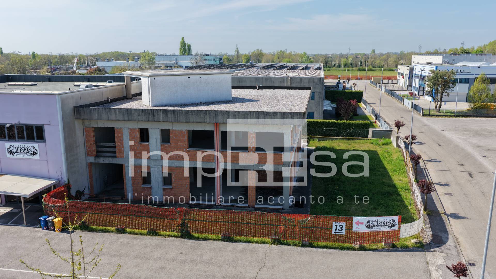 Opificio in vendita a Paese, Castagnole