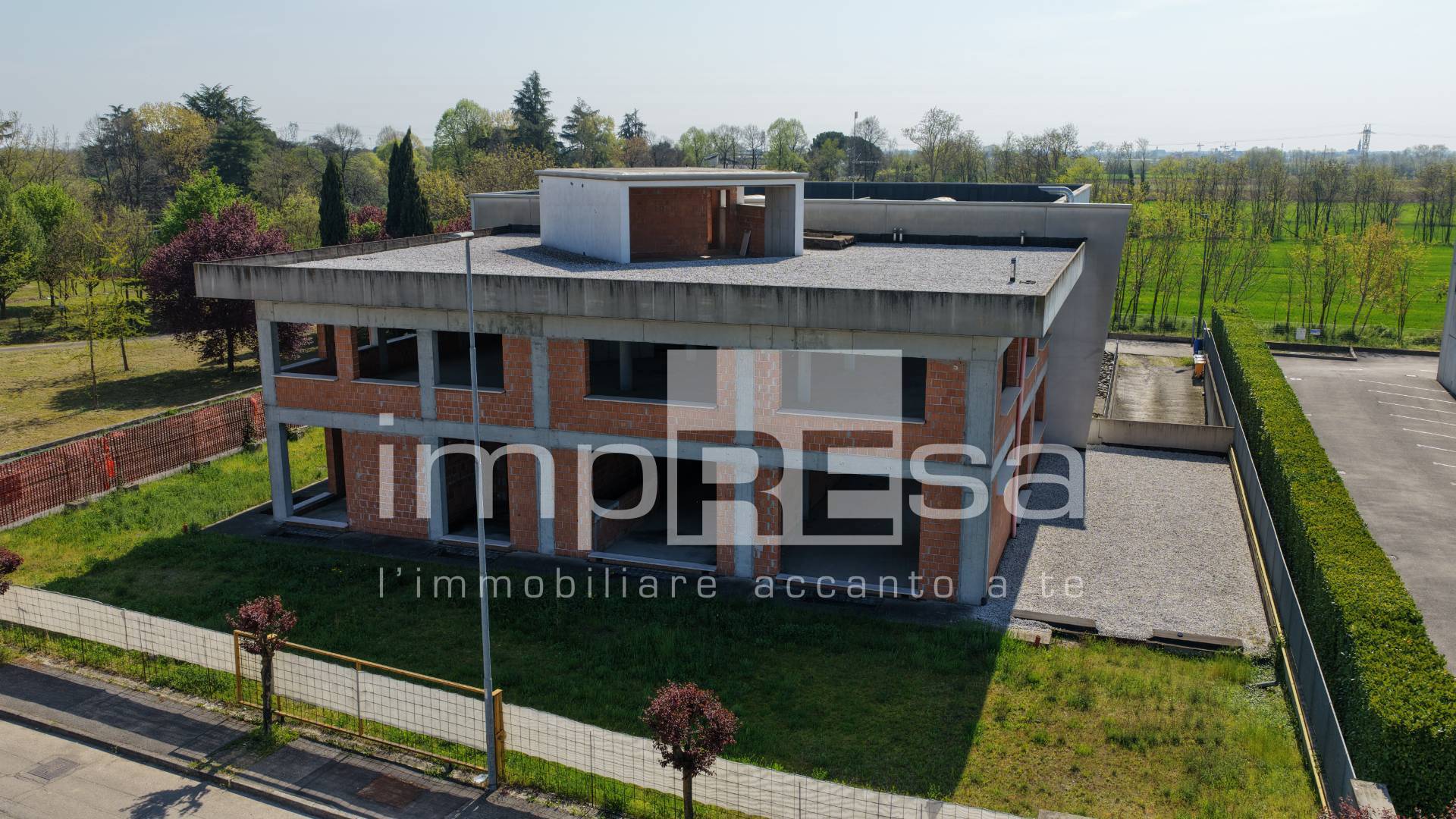 Opificio in vendita a Paese, Castagnole