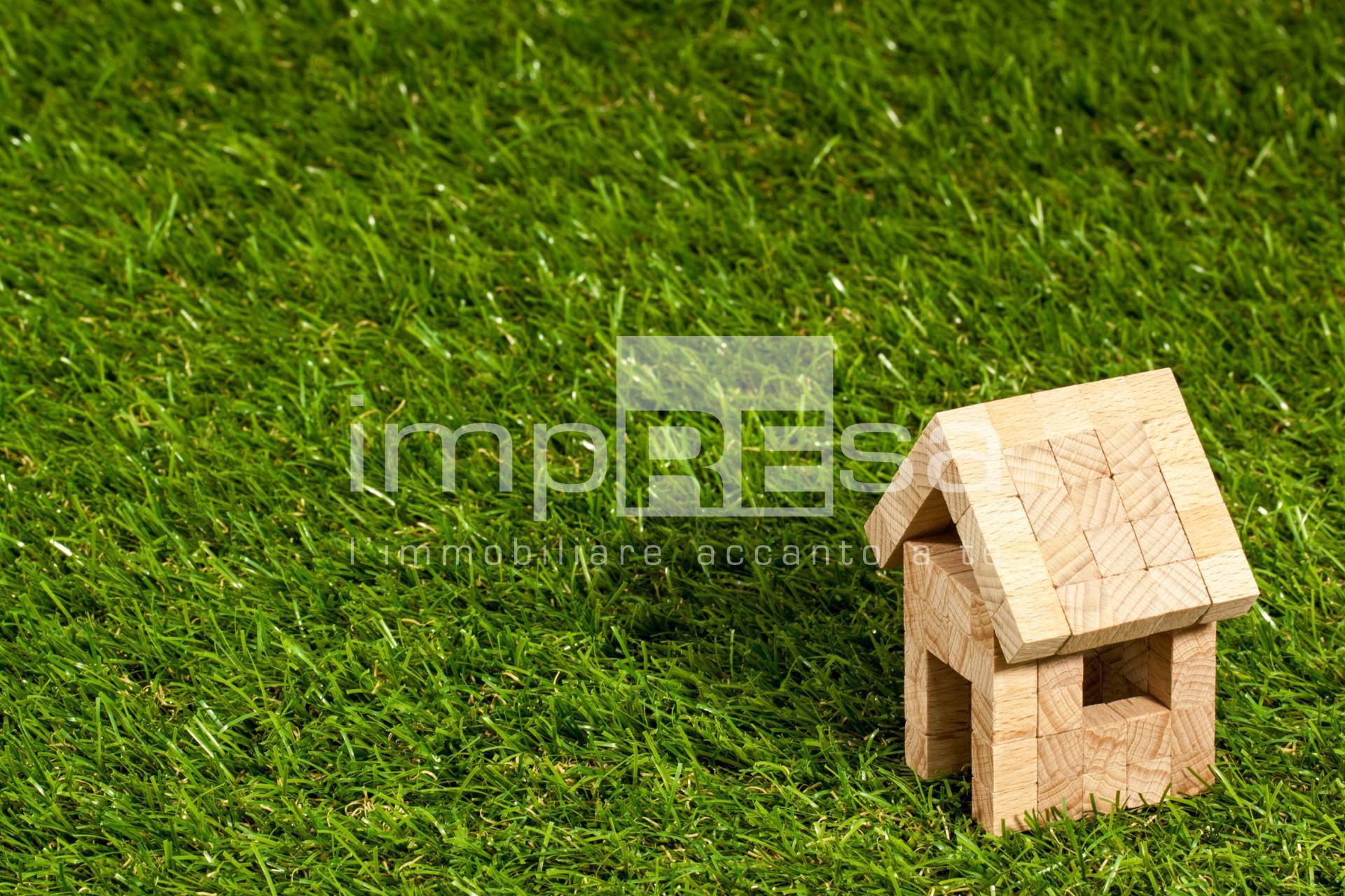 Terreno edificabile residenziale in vendita a Paese