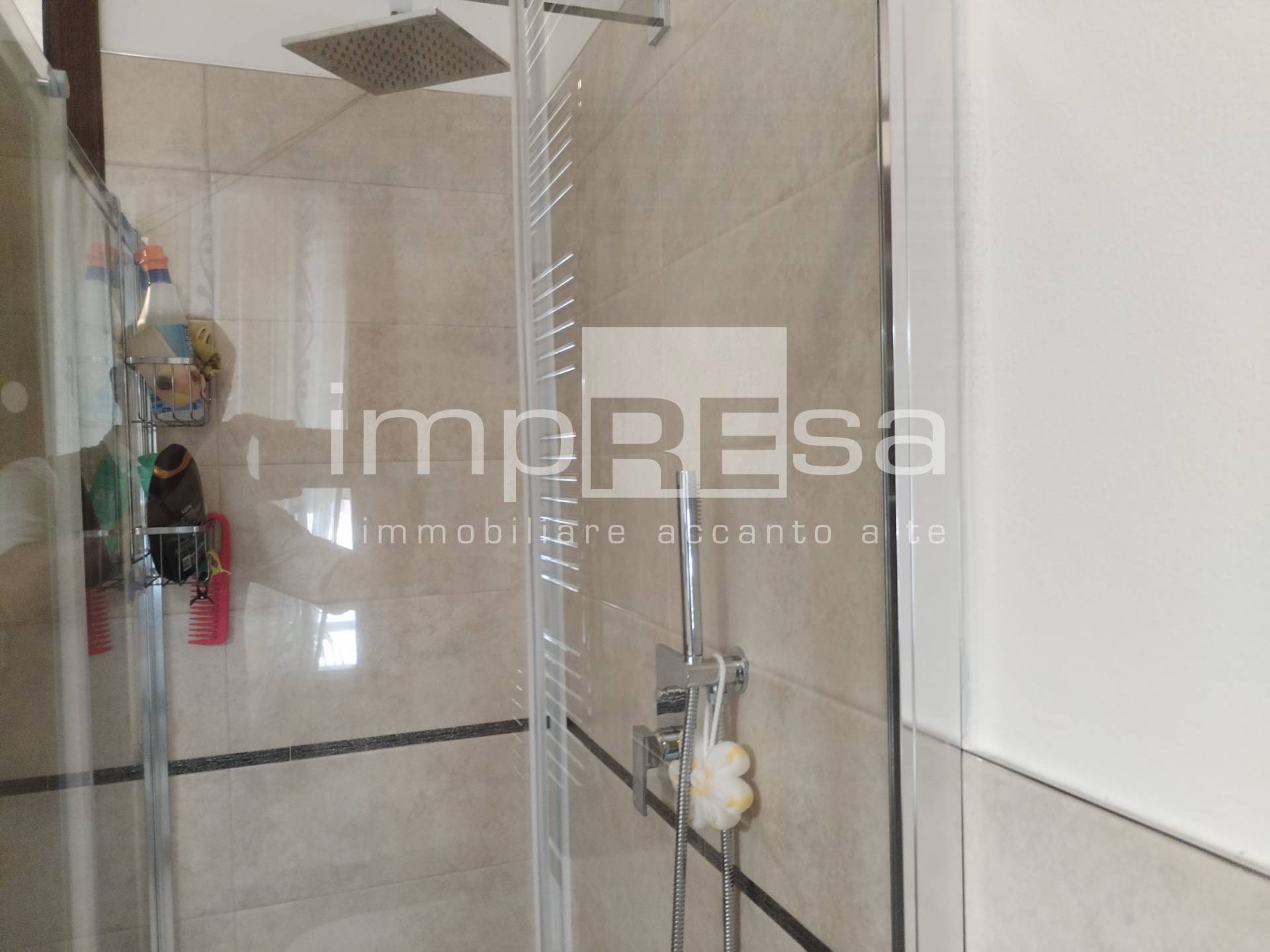Appartamento in vendita a Paese
