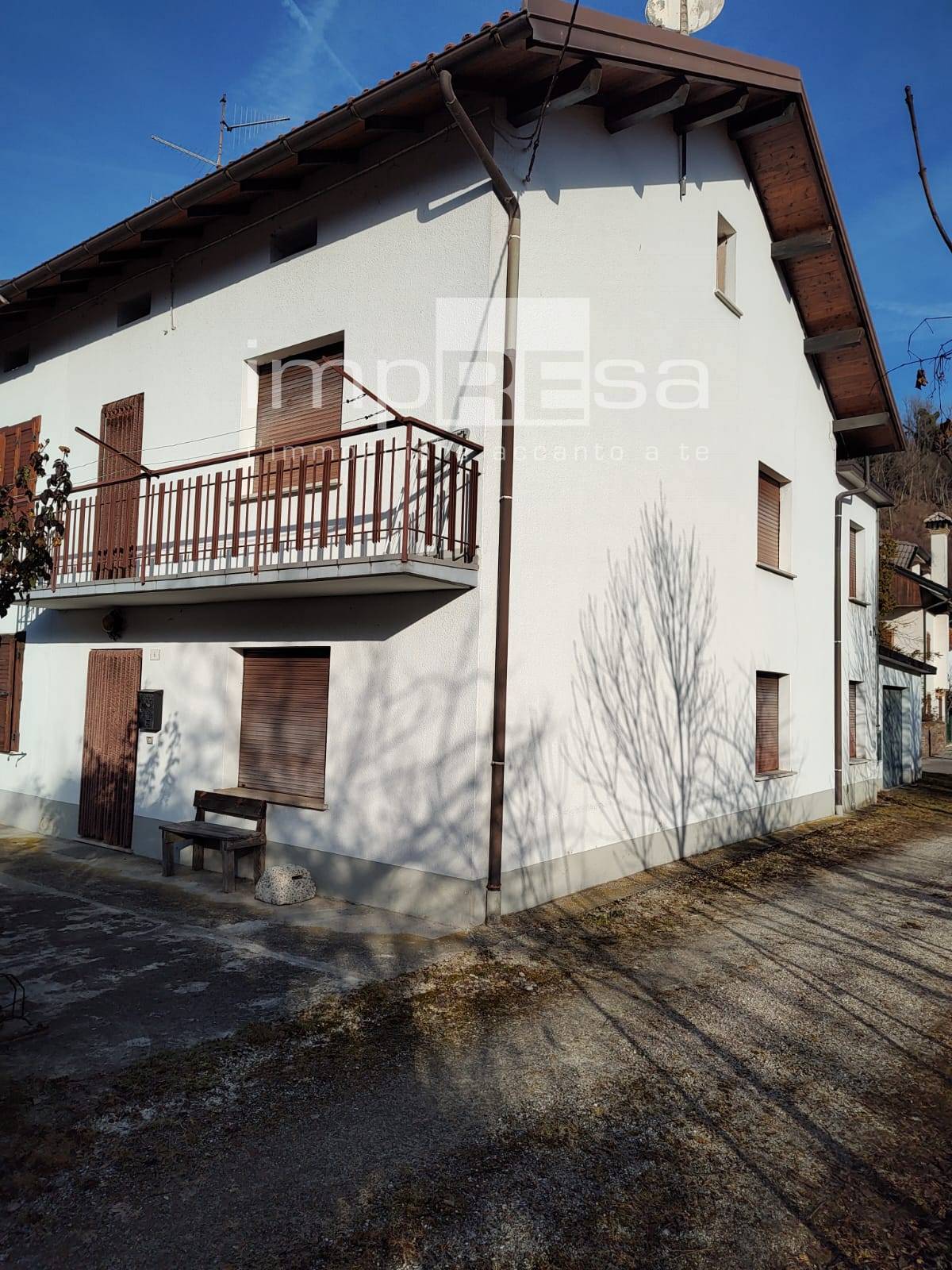 Villetta schiera in vendita a Alpago
