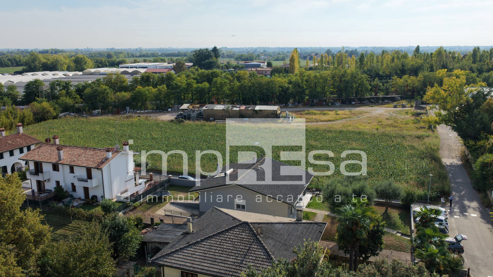 Terreno edificabile industriale in vendita a Paese, Centro