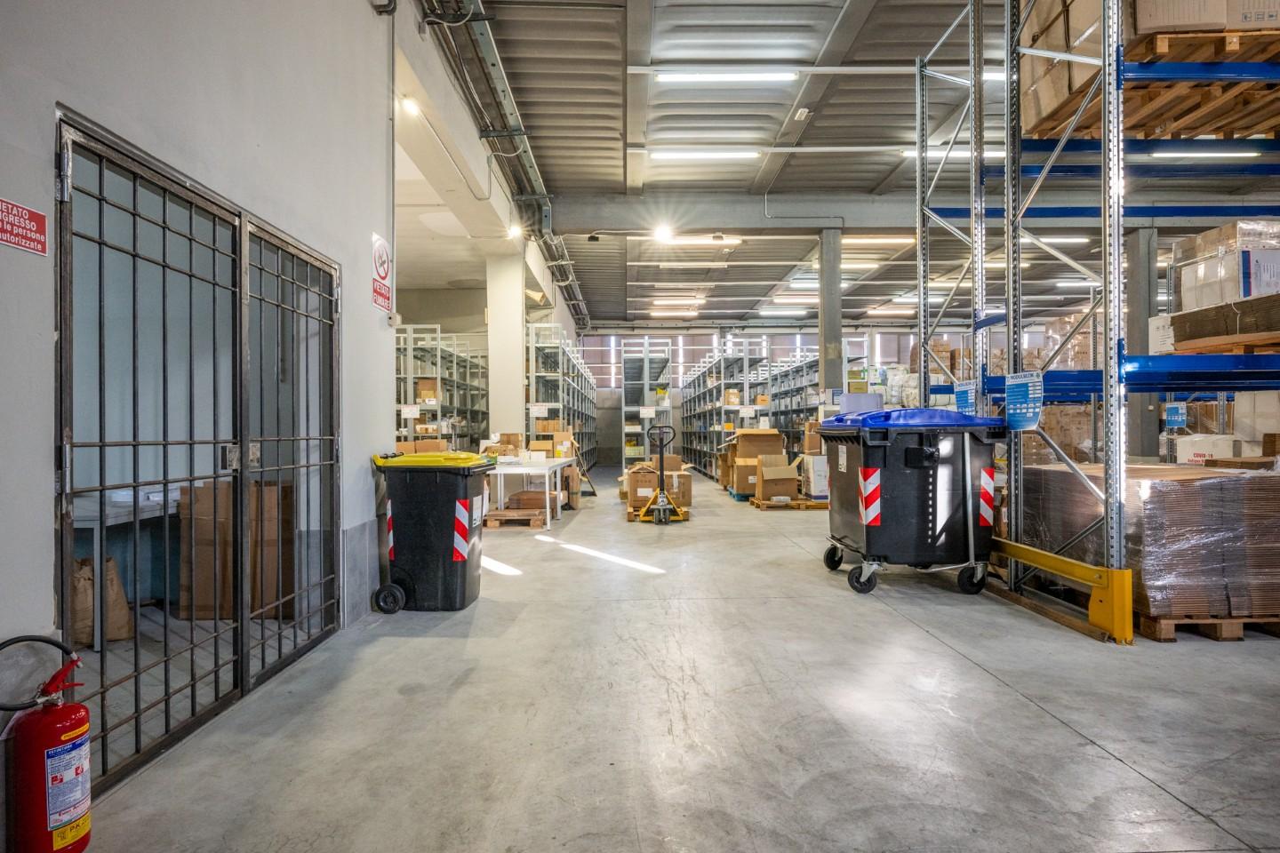 Capannone in affitto, Calcinaia fornacette