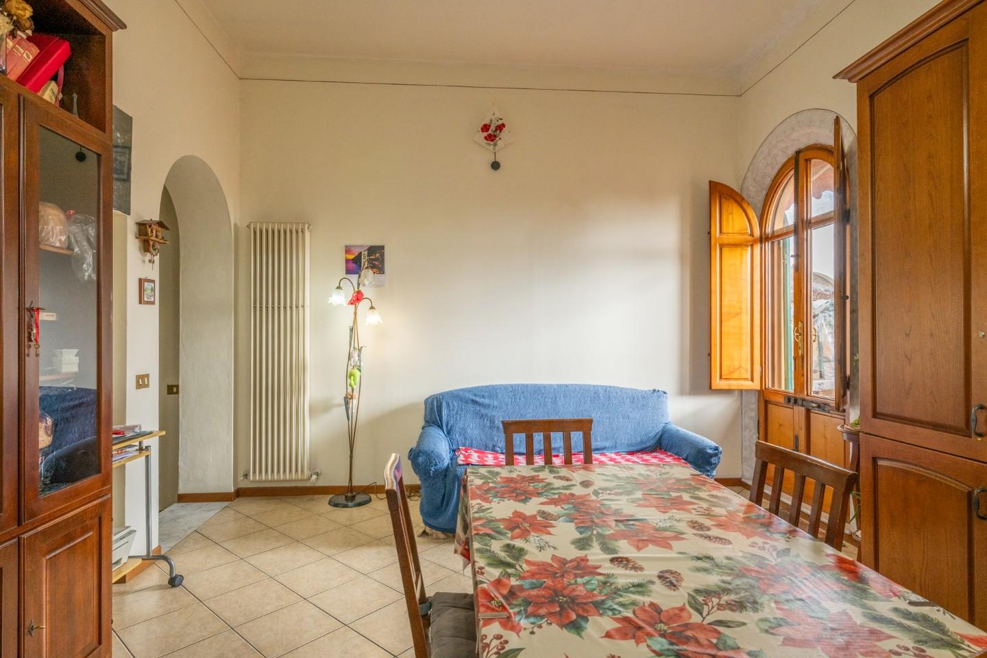 Trilocale con terrazzo, Cascina san frediano a settimo