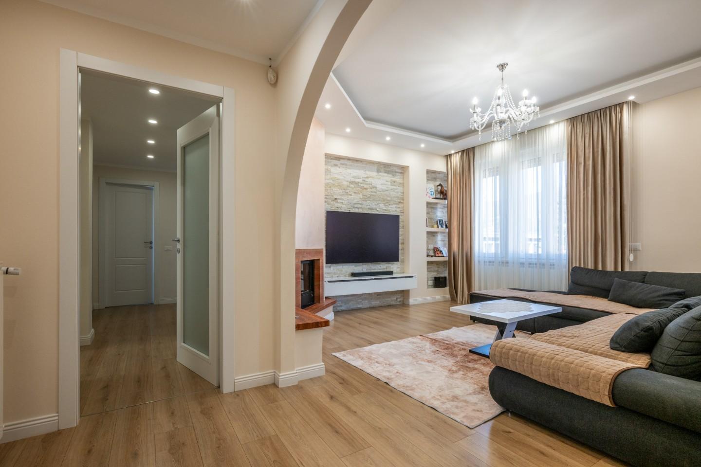 Appartamento in vendita a Cascina