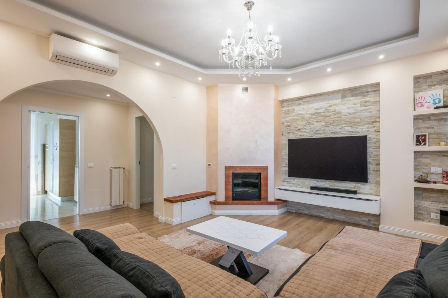 Appartamento in vendita a Cascina