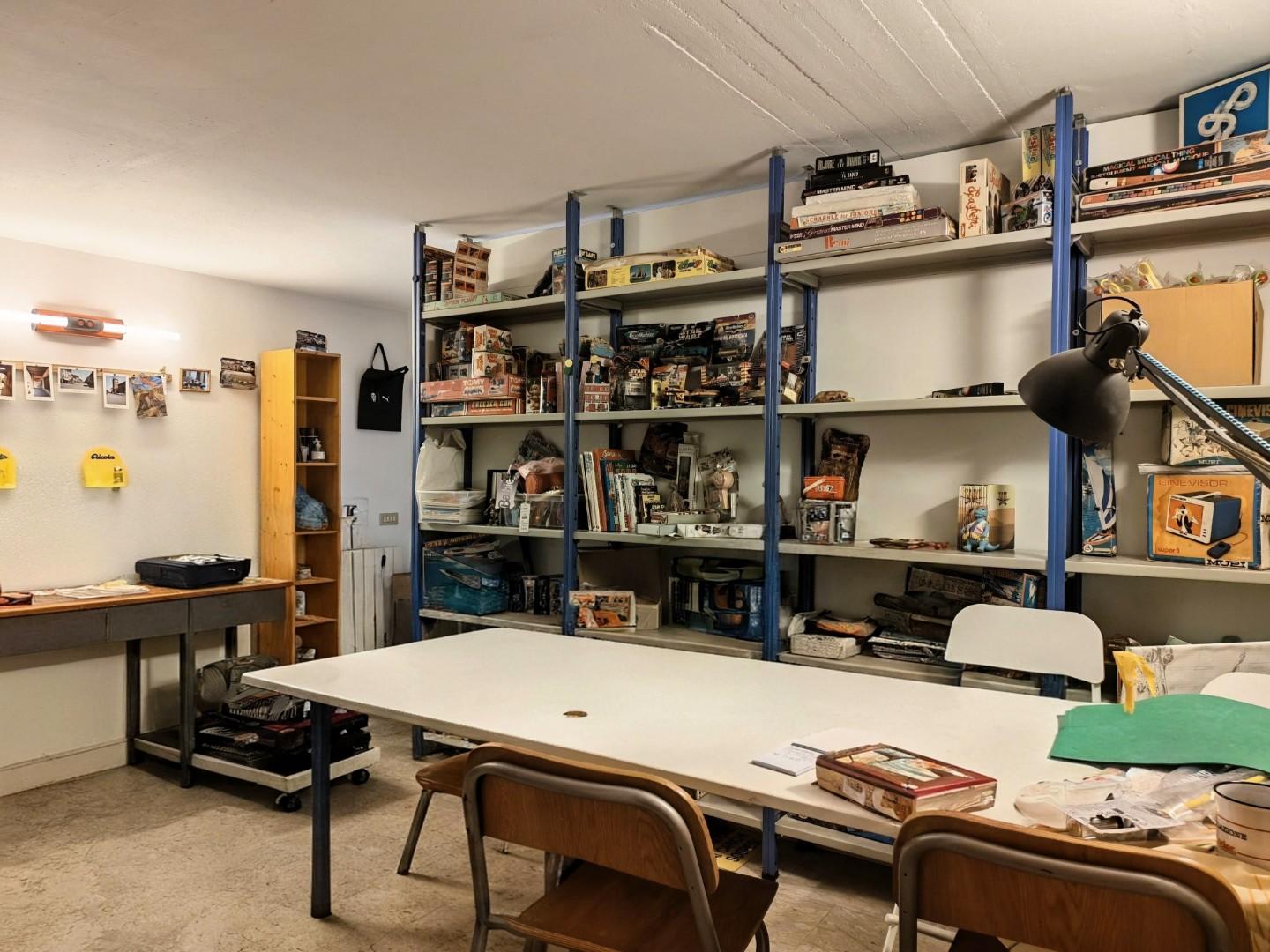 Box/Garage 40mq in affitto a Cascina