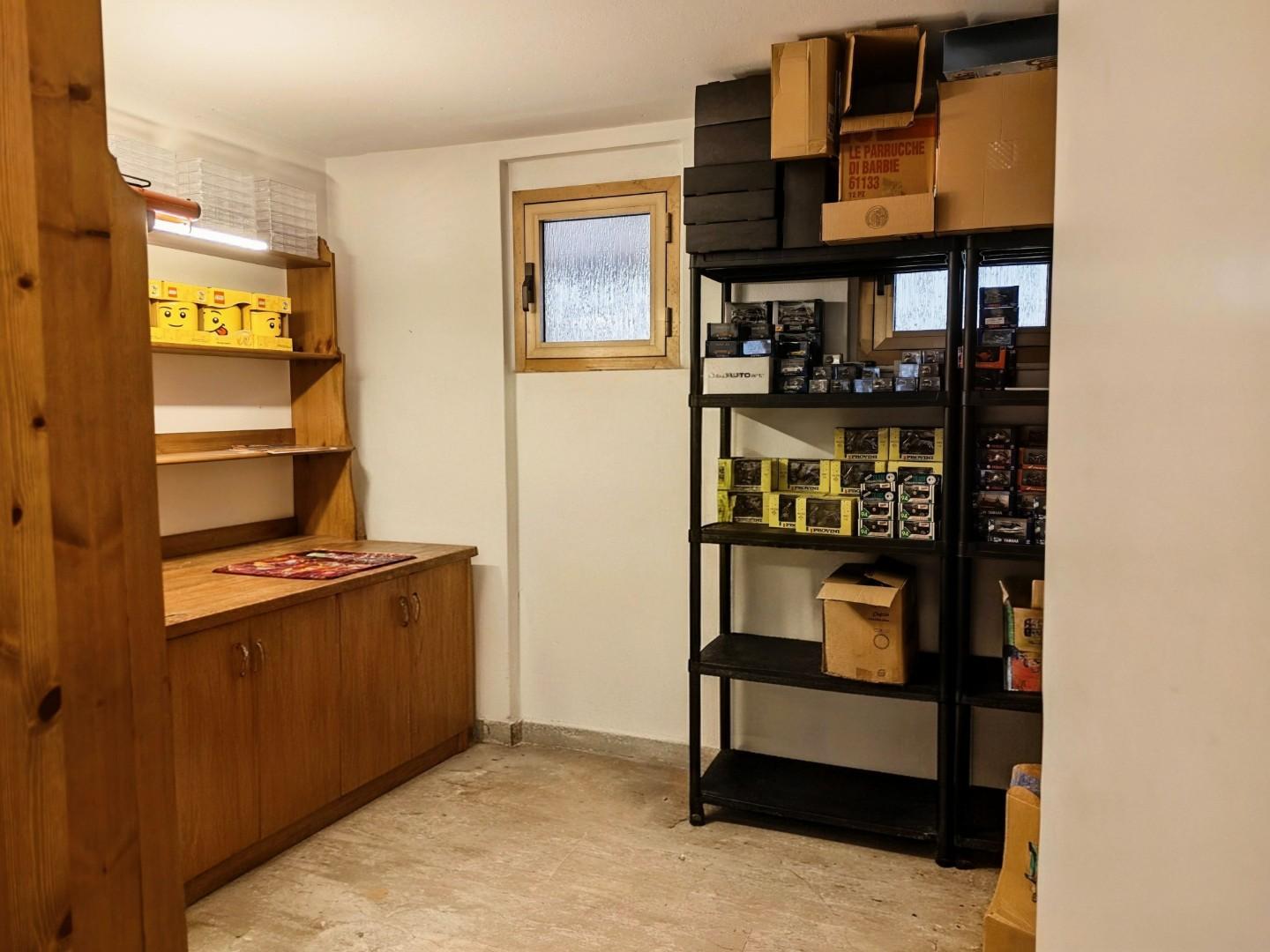 Box/Garage 40mq in affitto a Cascina