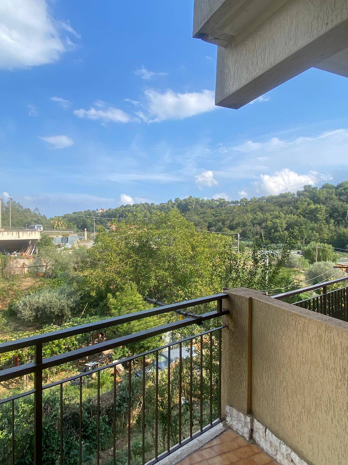 Appartamento in affitto a Cisano sul Neva