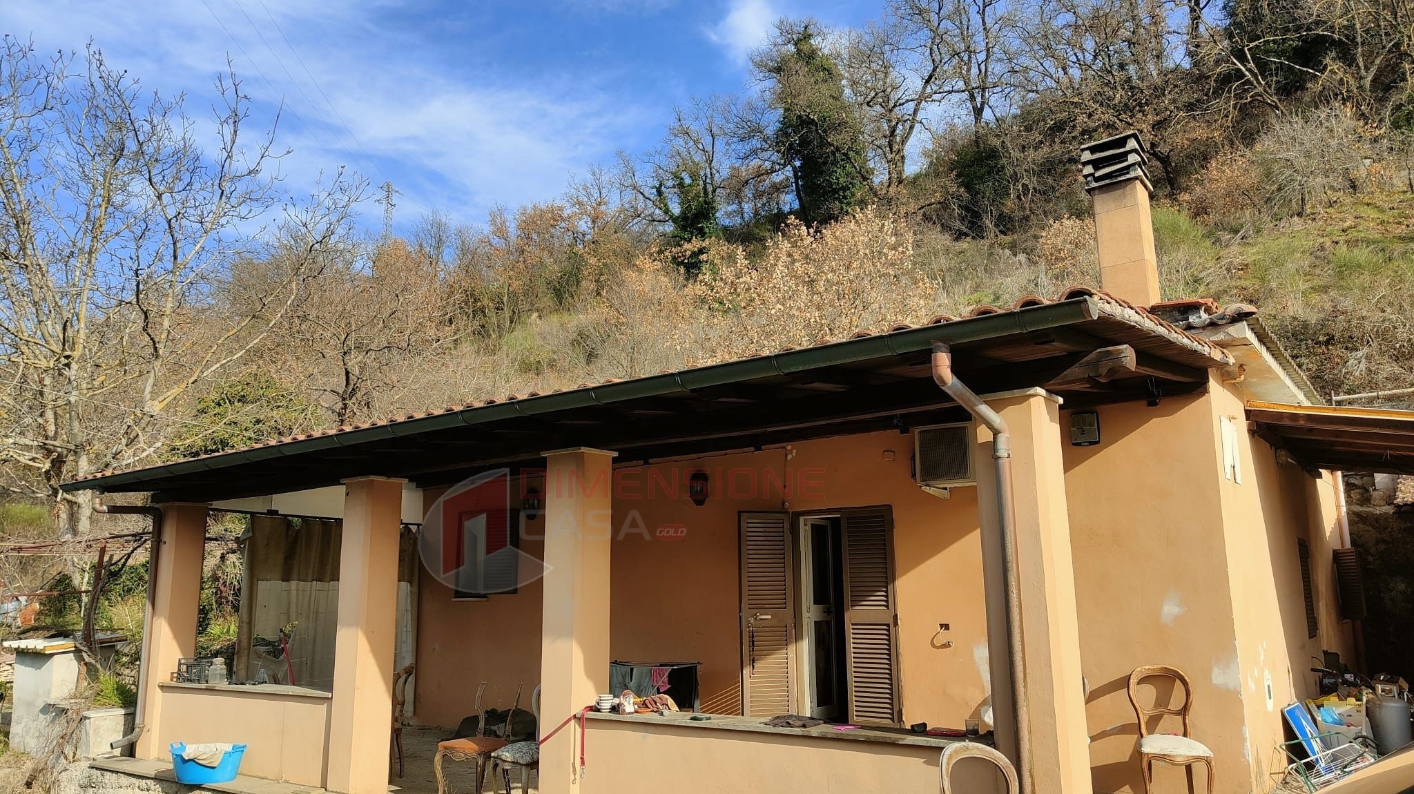 Casa indipendente da ristrutturare in via di tivoli, Roma