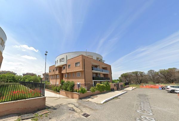 Trilocale in vendita in via cardinale luigi traglia 85, Roma