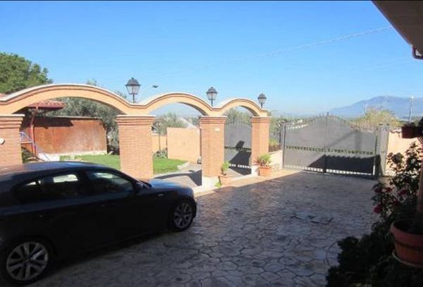 Villa in vendita, Roma corcolle