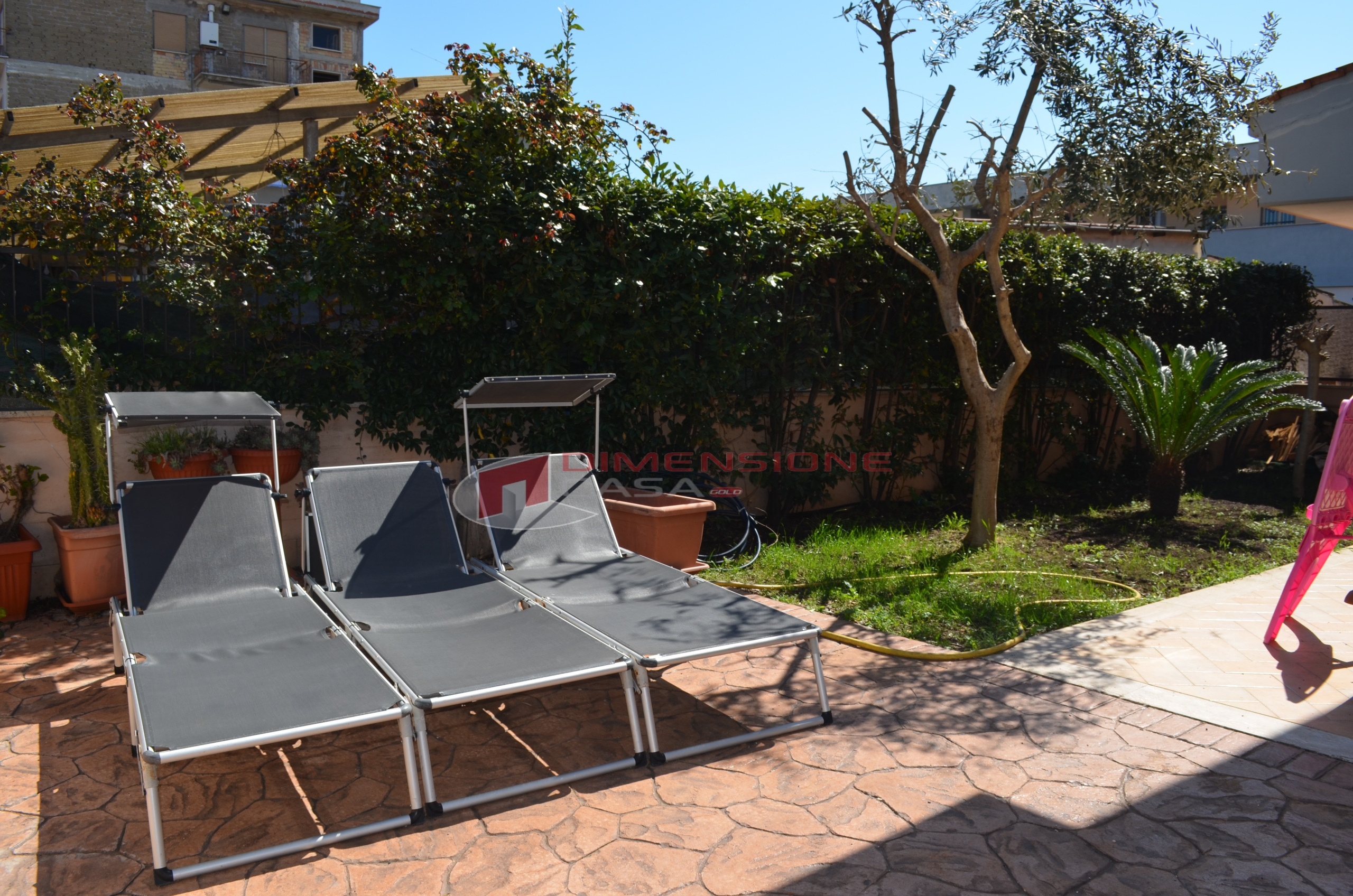 Casa indipendente con giardino in via del fosso dell'osa 399, Roma