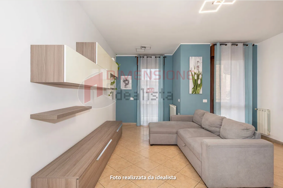 Bilocale con terrazzo in via massa di san giulianovia di massa san giuliano, Roma