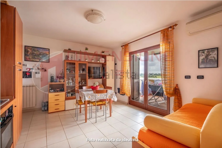 Bilocale con terrazzo in via roccaspinalveti, Roma