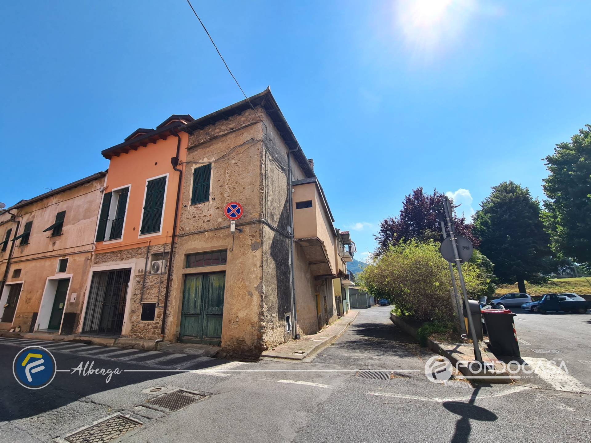 Casa semindipendente in vendita a Albenga, Leca