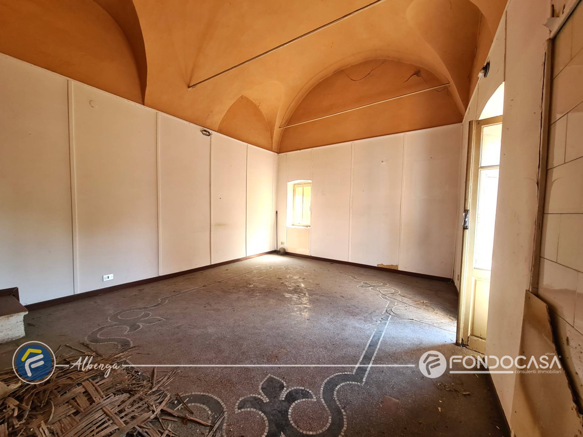 Casa semindipendente in vendita a Albenga, Leca