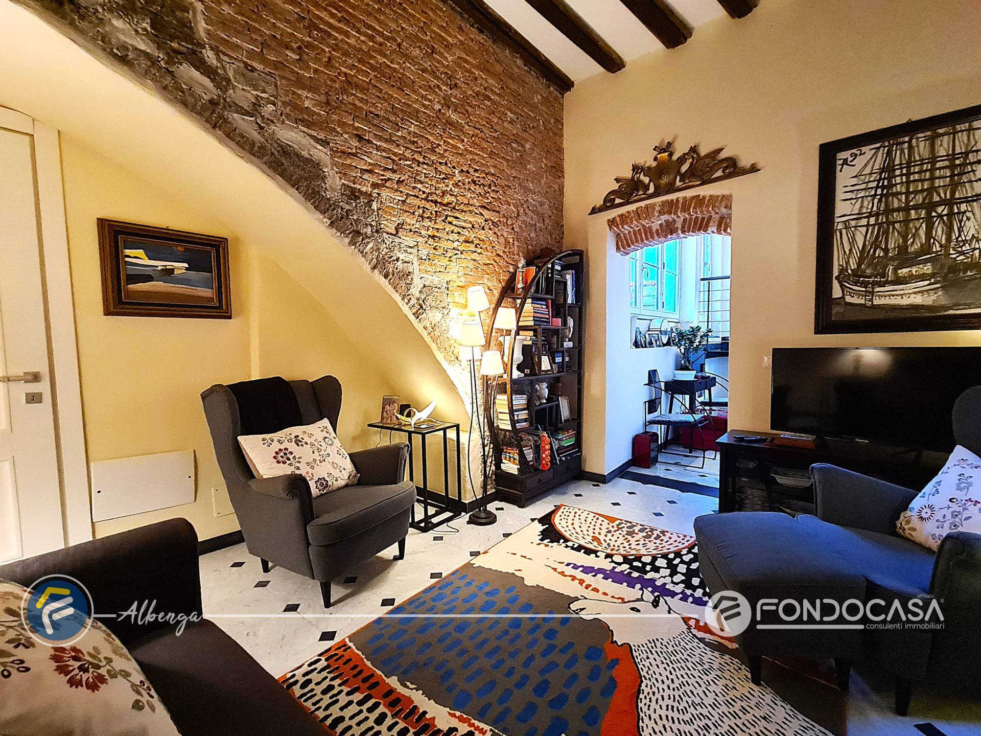 Abitazioni tipiche storiche in vendita a Albenga