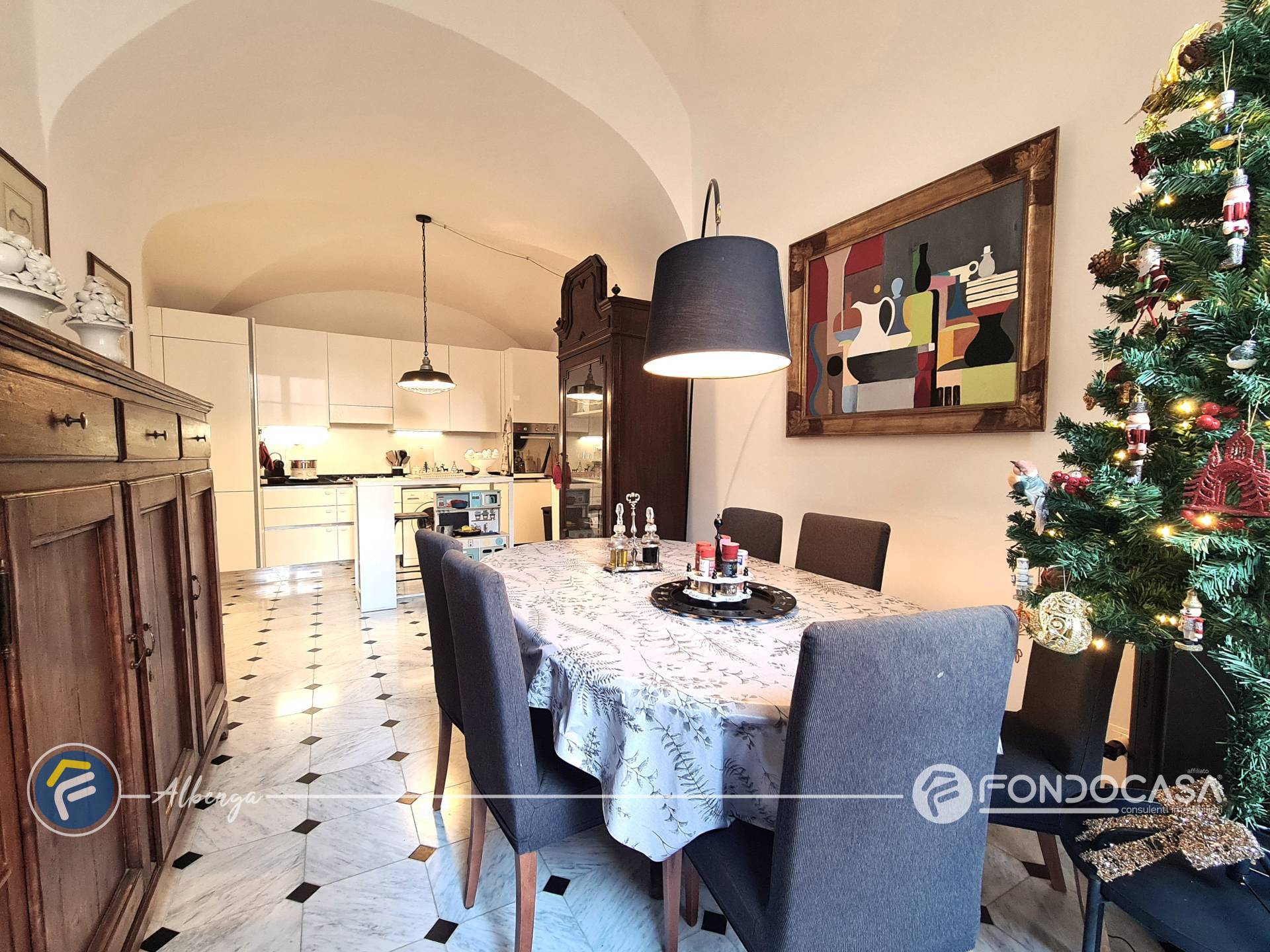 Abitazioni tipiche storiche in vendita a Albenga