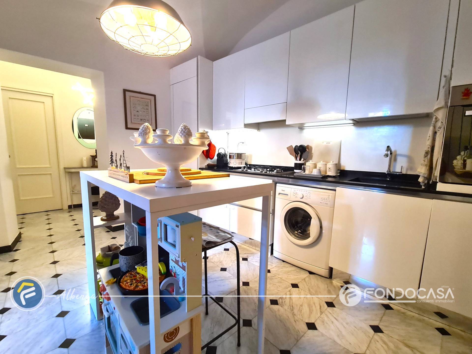 Abitazioni tipiche storiche in vendita a Albenga