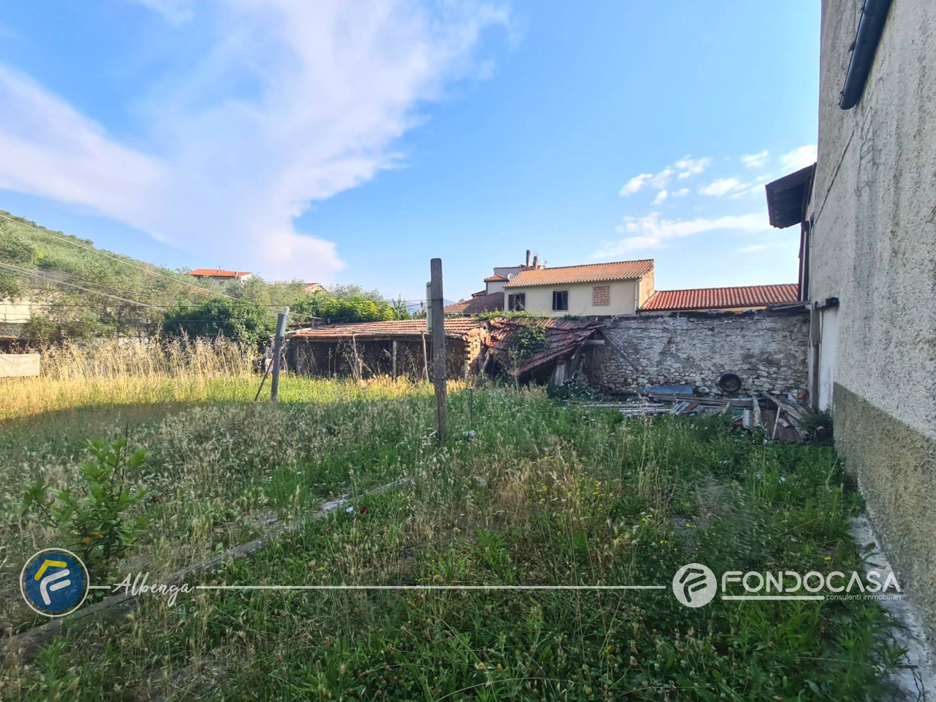Terreno edificabile in vendita a Albenga, Lusignano