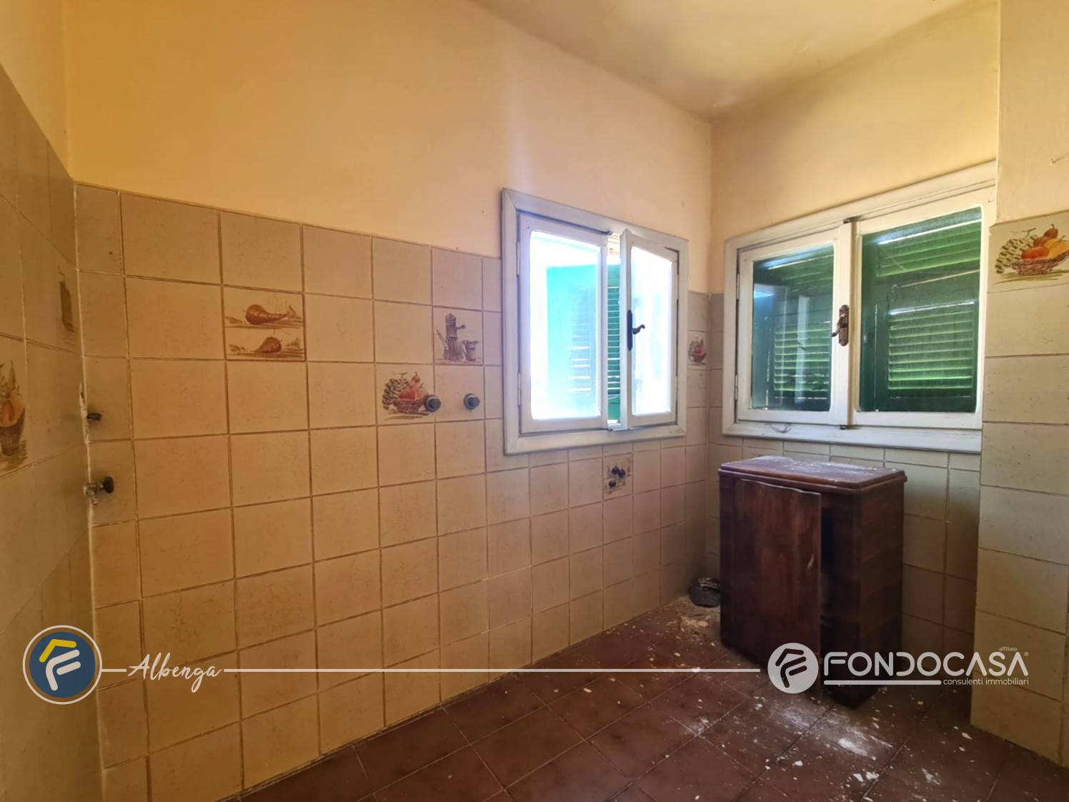 Casa semindipendente in vendita a Albenga