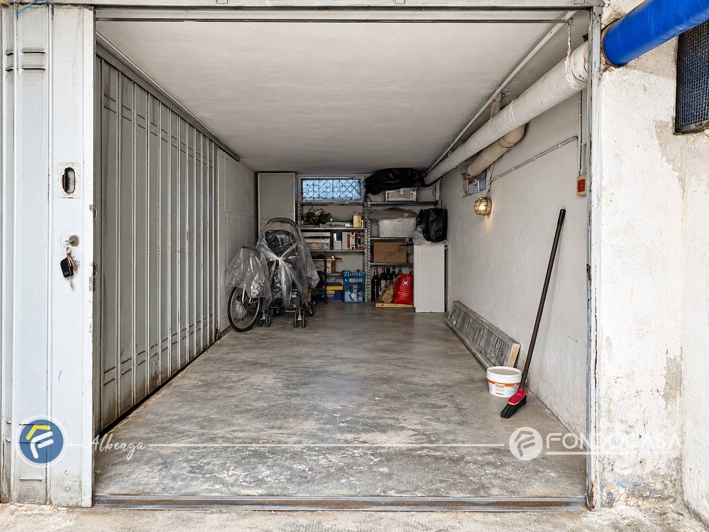 Box o garage in vendita a Albenga