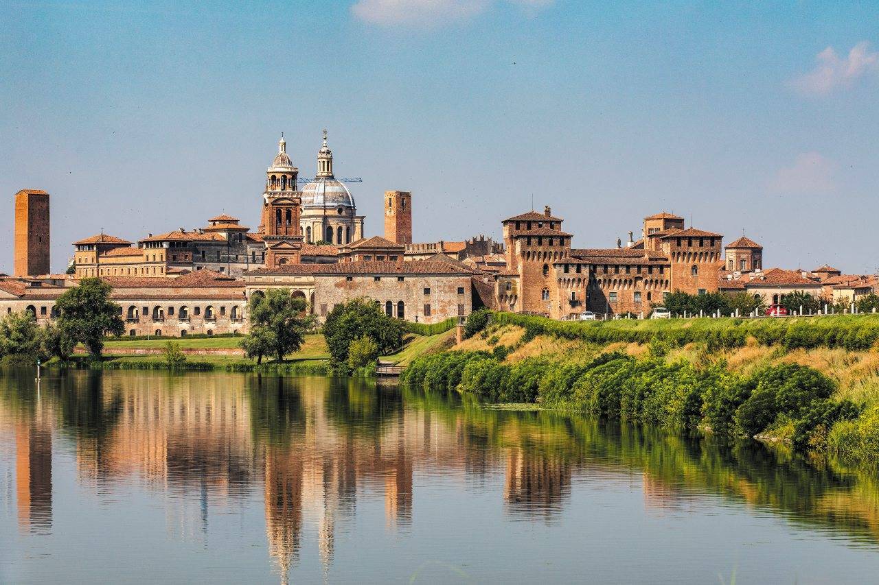Attivit commerciale in vendita a Mantova