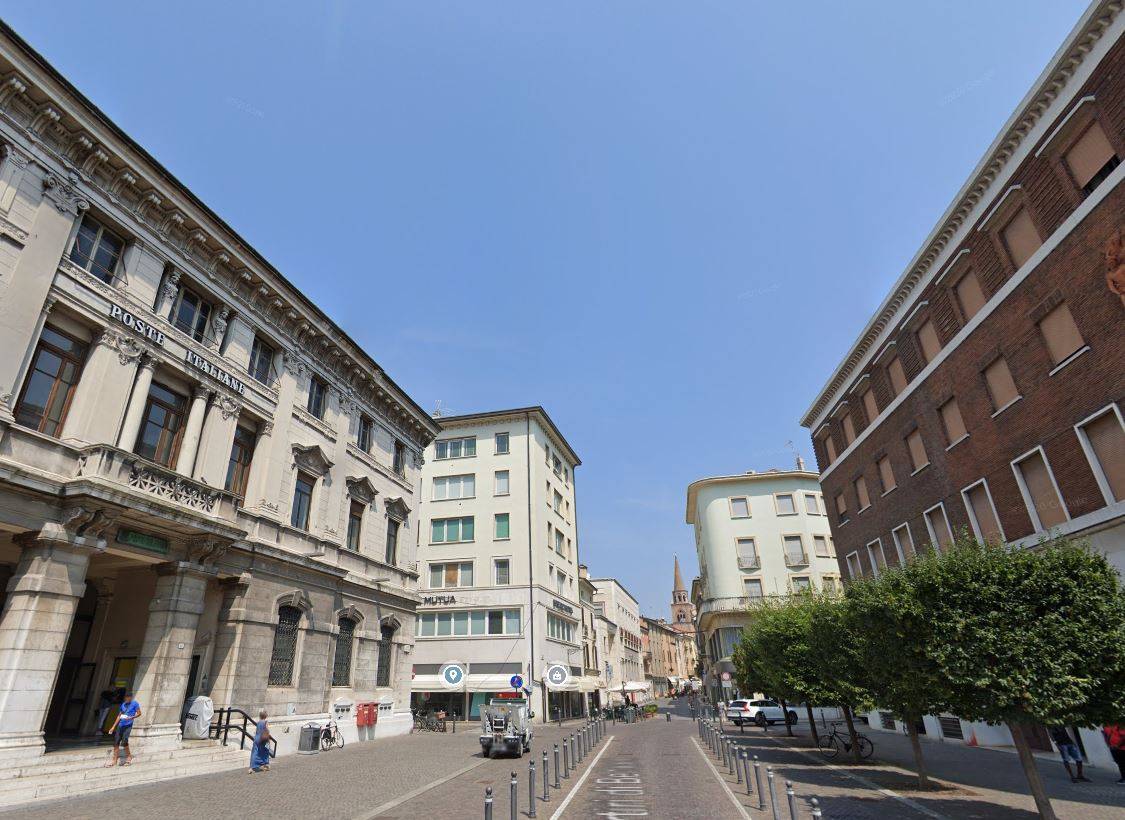 Studio/Ufficio in vendita a Mantova, Centro storico