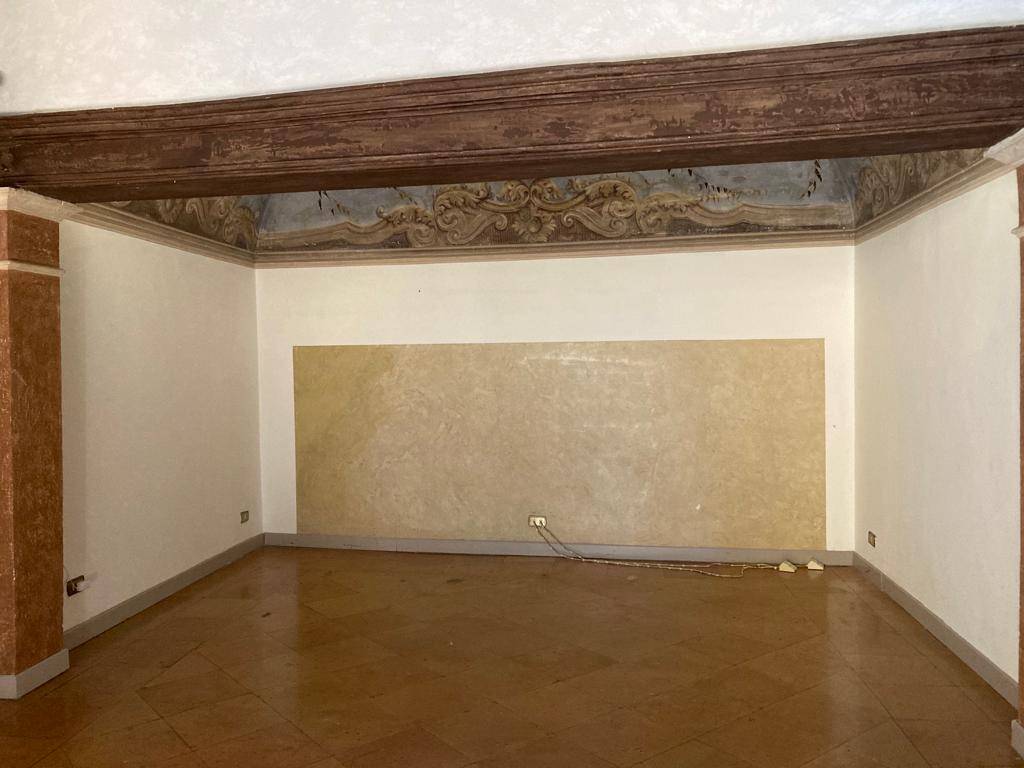 Appartamento in vendita a Mantova, Centro storico