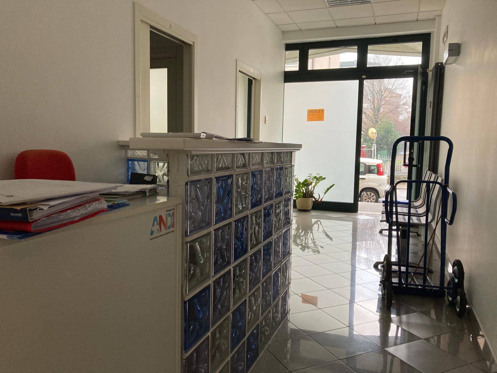 Locale commerciale in vendita a Mantova, Valletta Paiolo