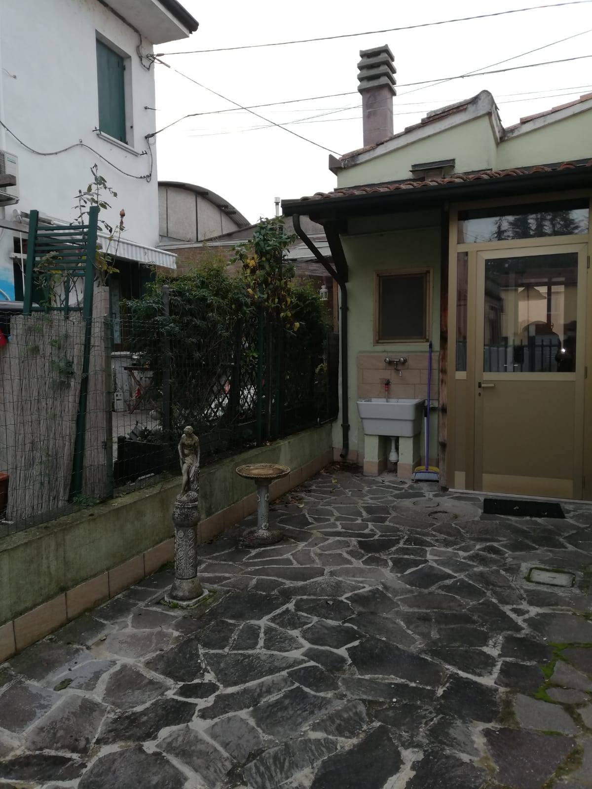 PORZIONE DI CASA in vendita a Mantova, Castelnuovo Angeli