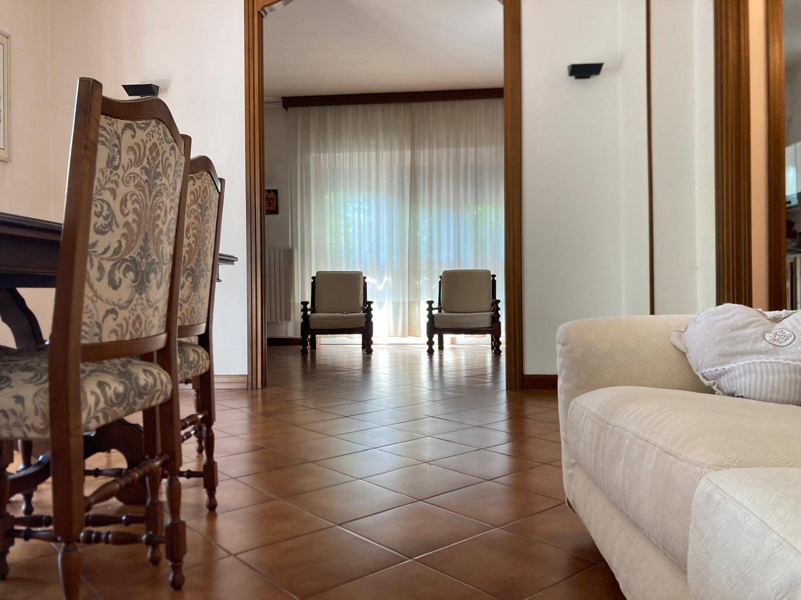 Appartamento in vendita a Mantova, Borgo Pompilio