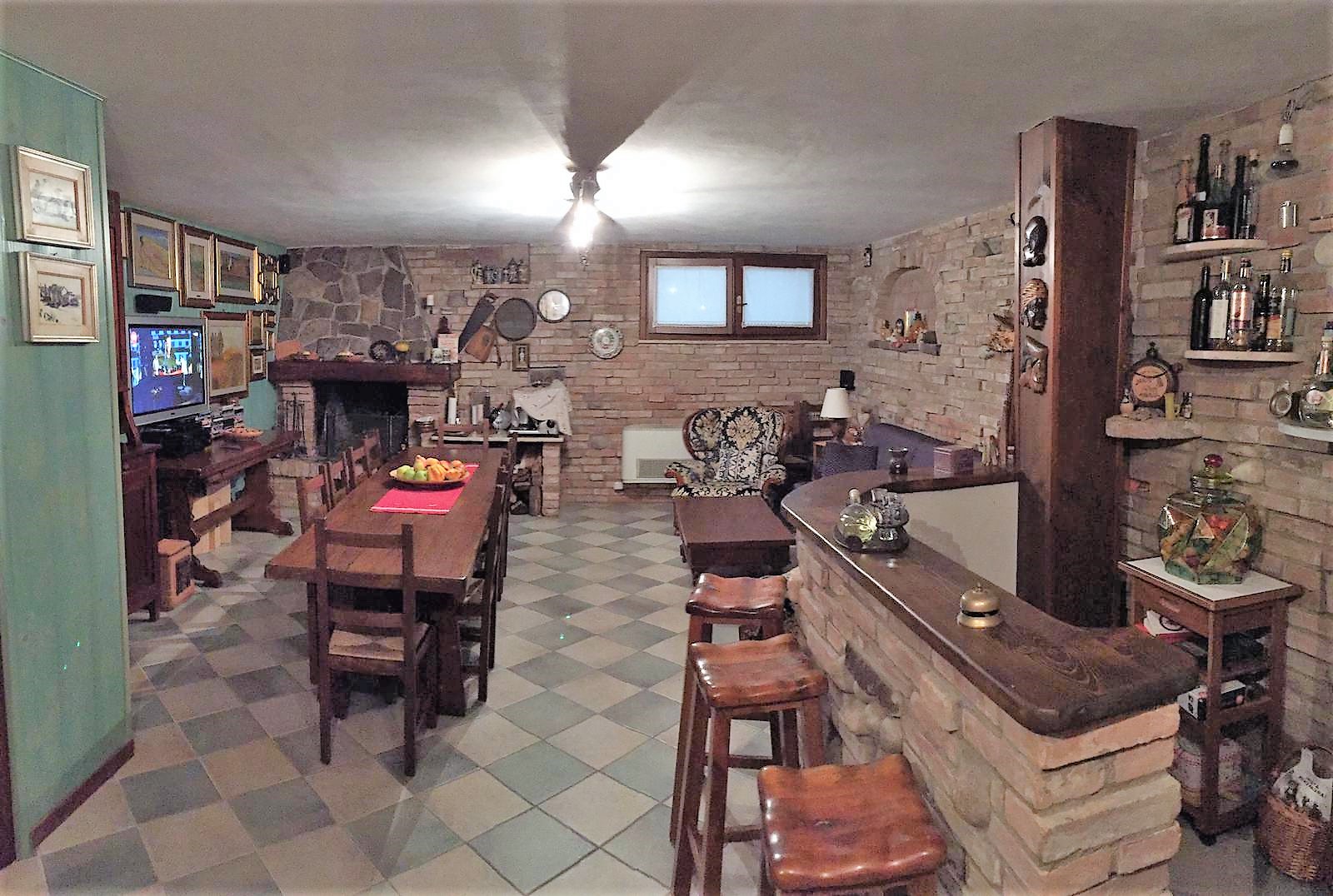 Villa in vendita a Mantova