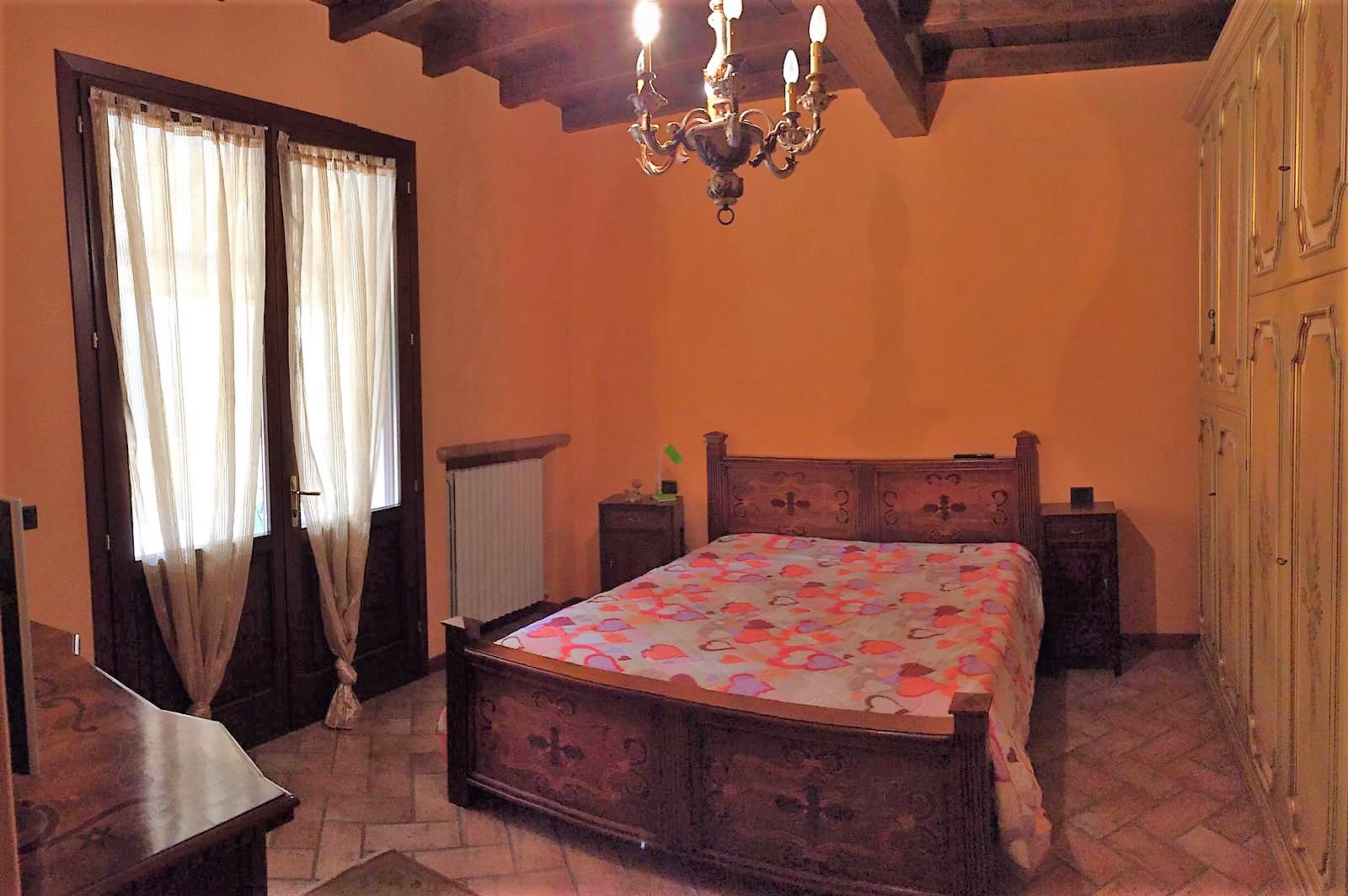 Villa in vendita a Mantova