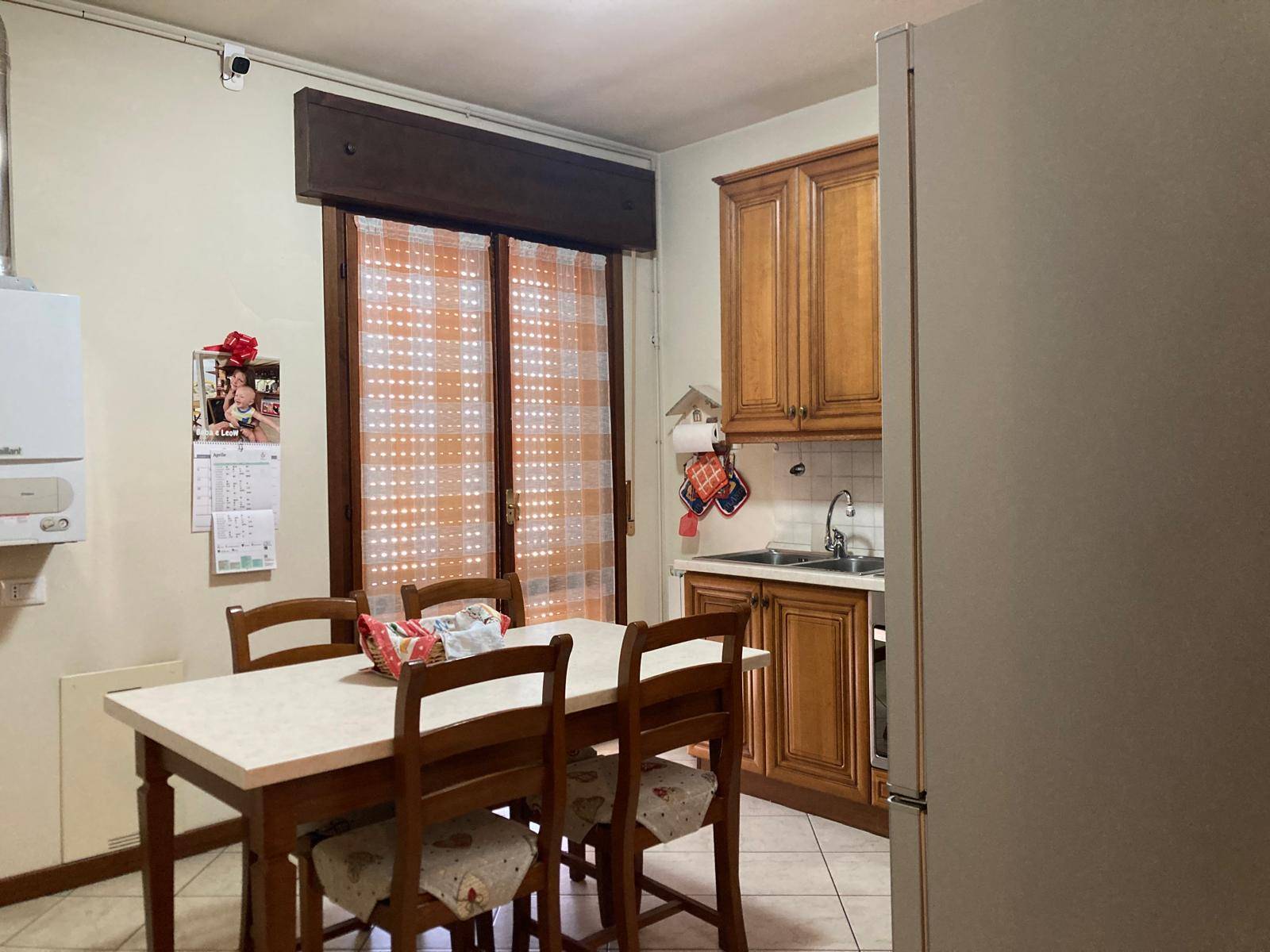 Appartamento in vendita a Mantova, Colle Aperto