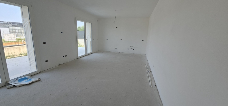 Villa con giardino a Desenzano del Garda