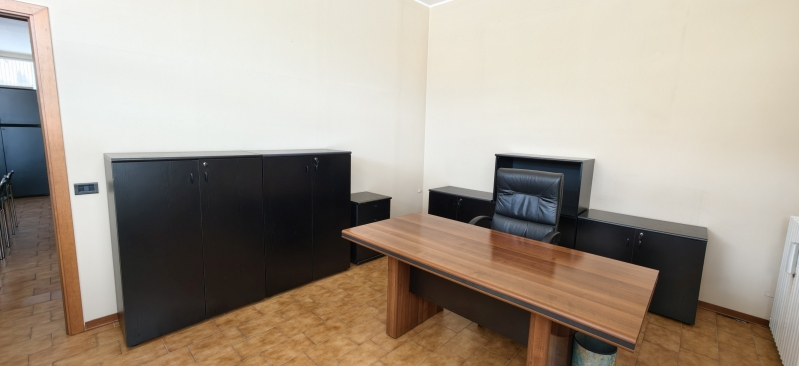 Ufficio classe A4 a Desenzano del Garda