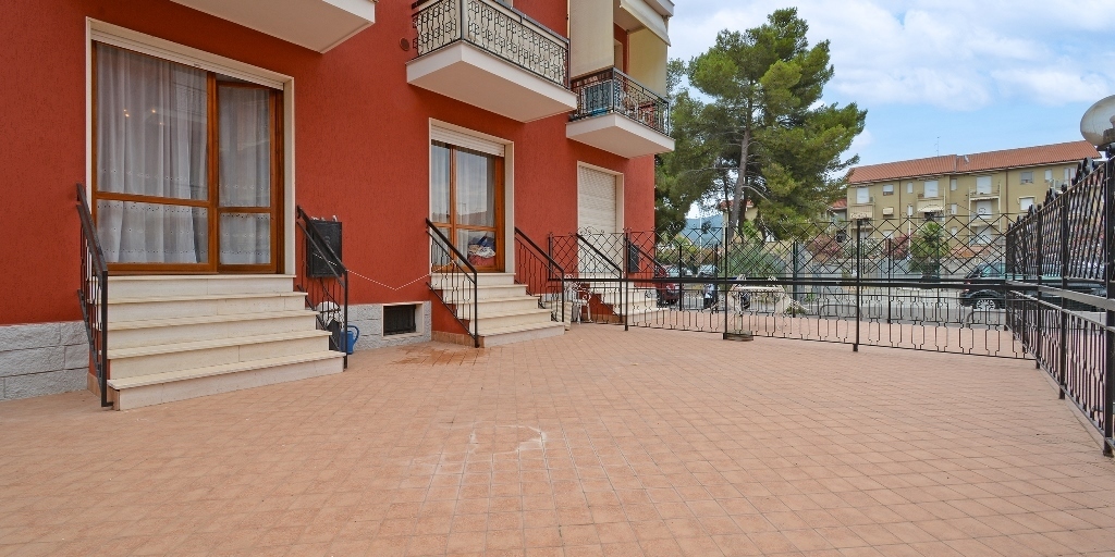 Appartamento con terrazzo in via delle palme 10, San Bartolomeo al Mare