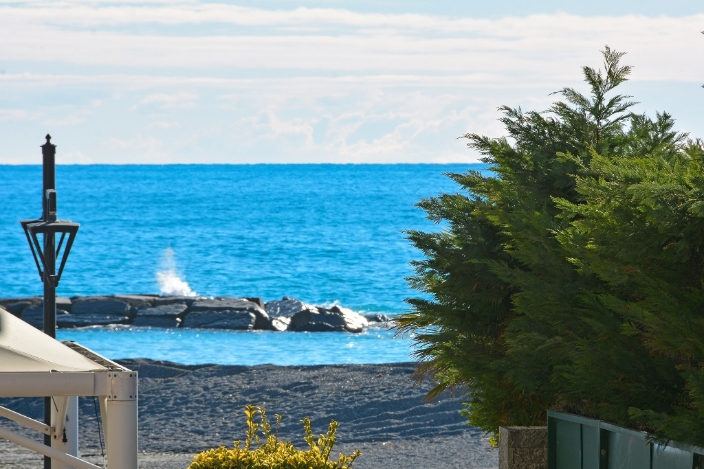 Bilocale vista mare in largo parodi 1, San Bartolomeo al Mare