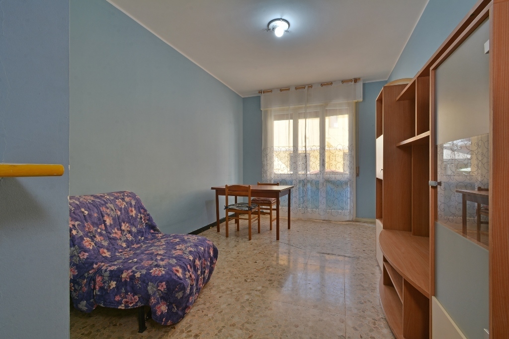 Bilocale da ristrutturare in via roma 123, San Bartolomeo al Mare