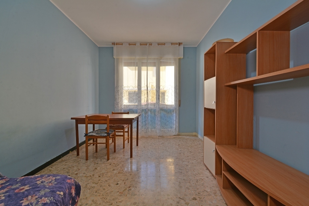 Bilocale da ristrutturare in via roma 123, San Bartolomeo al Mare