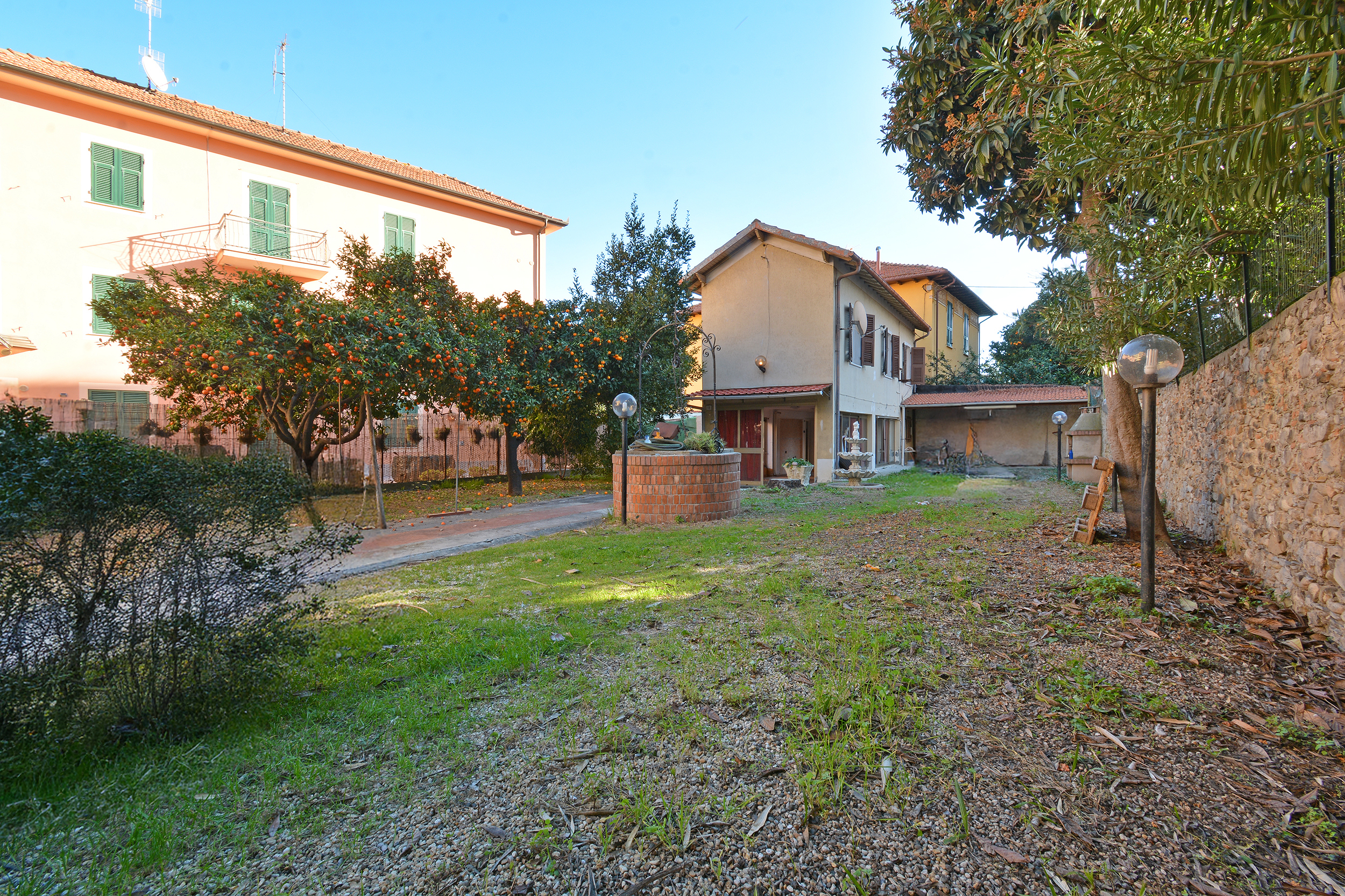 Casa indipendente con giardino in via indiani 19, Diano Marina